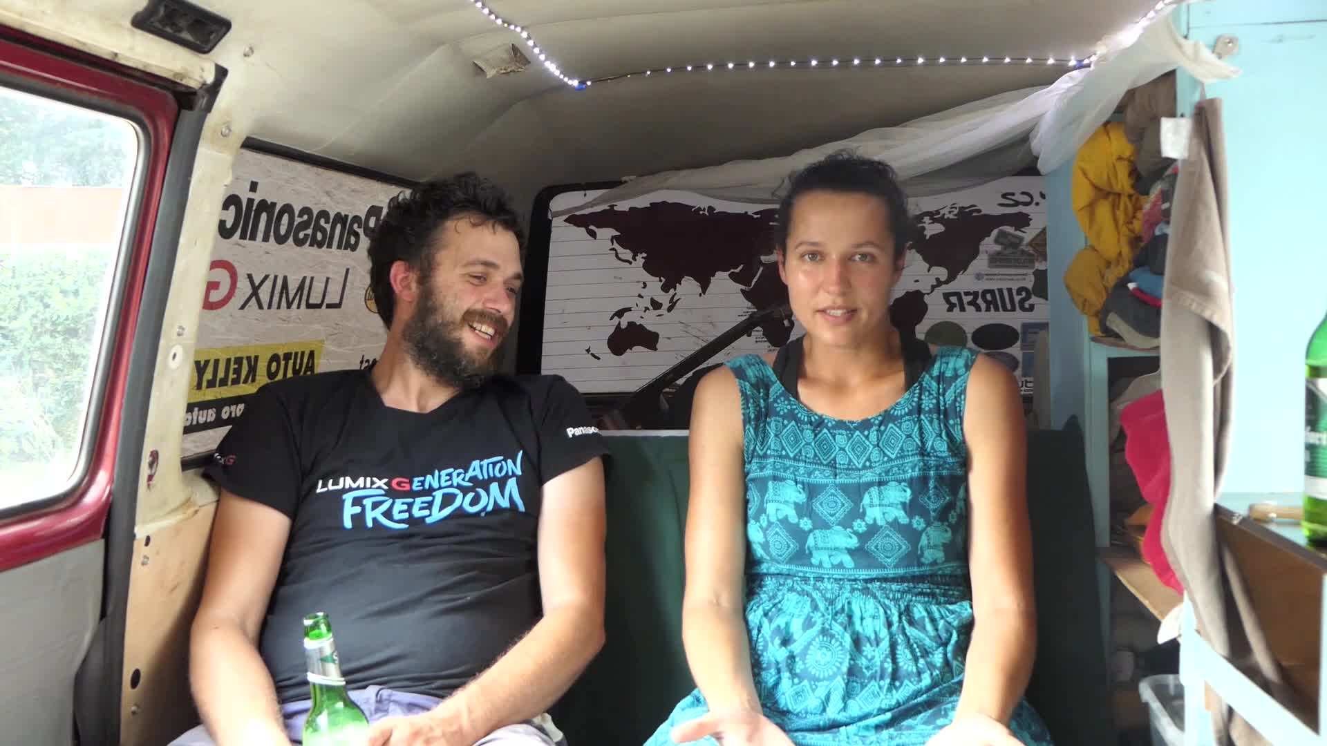 Busny Bonusy S01E28 28 2017 CZ dab 1080p Vzpomínky na Afriku podle Busen mp4