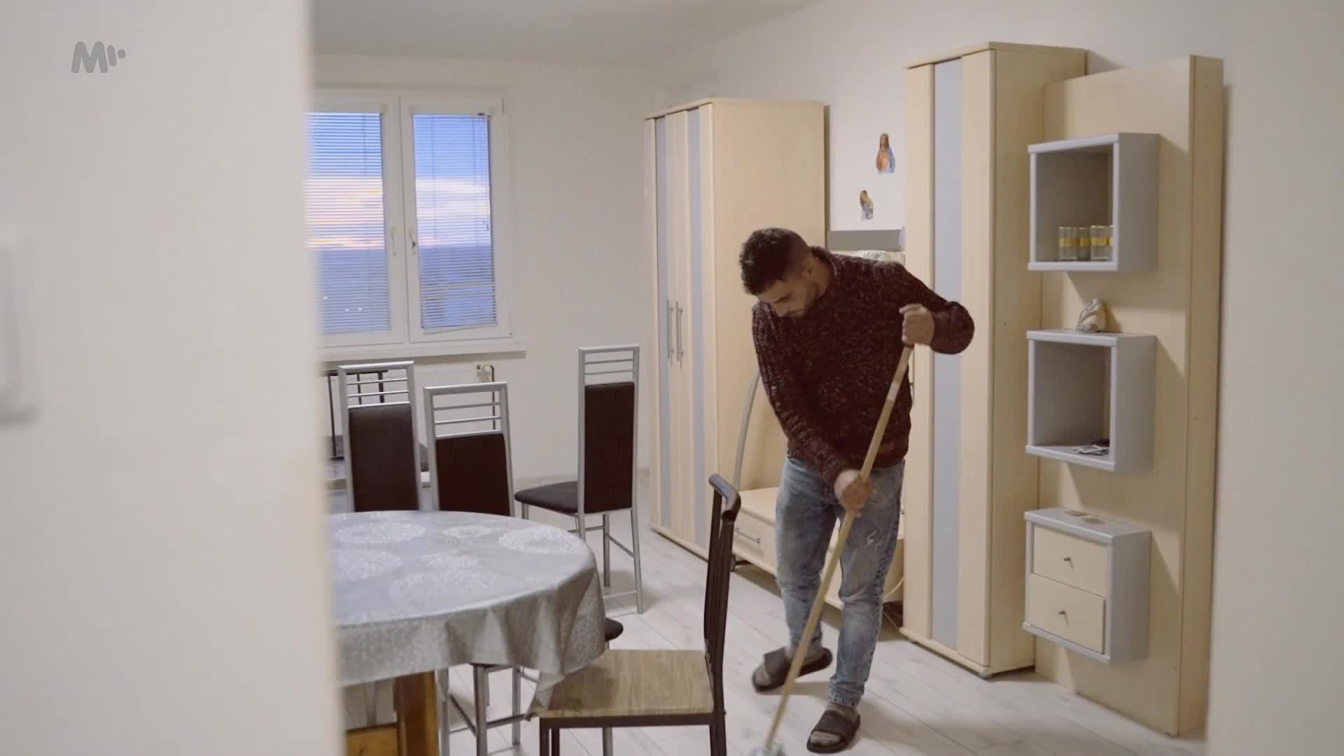 Načo pôjdem domov S01E01 09 2022 SK dab 1080p David a Rozália vyrážejí do Rakouska, dobrodružství začíná! mp4