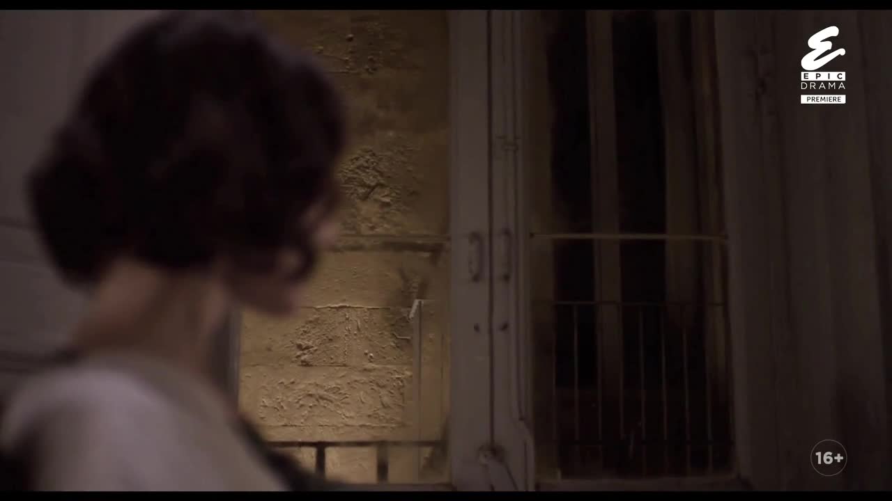 Komisař Ricciardi S01E01 06 2021 CZ dab 720p Pocit bolesti mp4