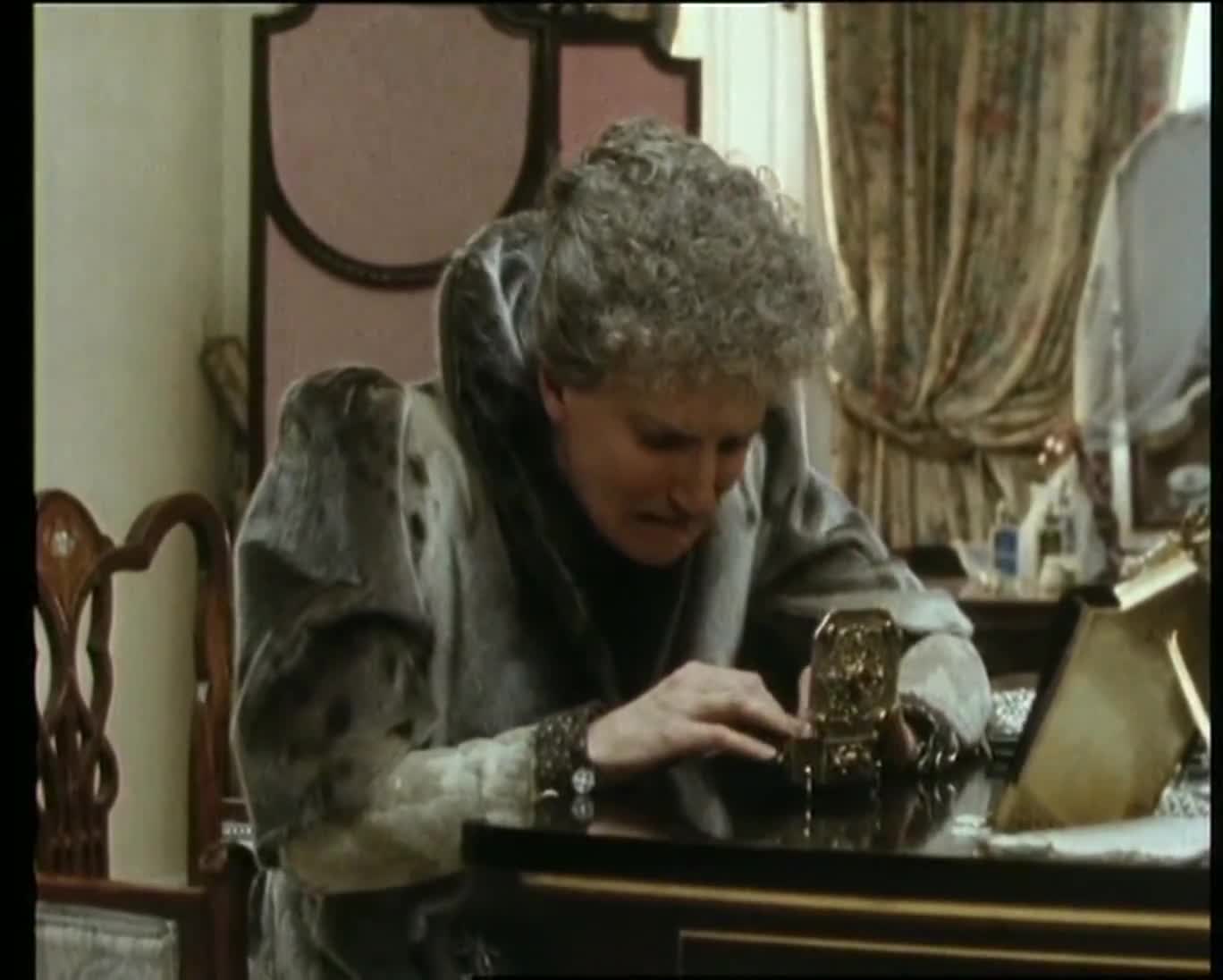 Z archivu Sherlocka Holmese 1x07 Modrá karbunkule avi