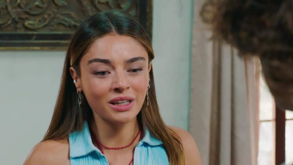 Láska s vůní oliv 01x999 Sestřih seriálu Poyraz (Alp Navruz) Haziran (Ayça Aysin Turan).mp4