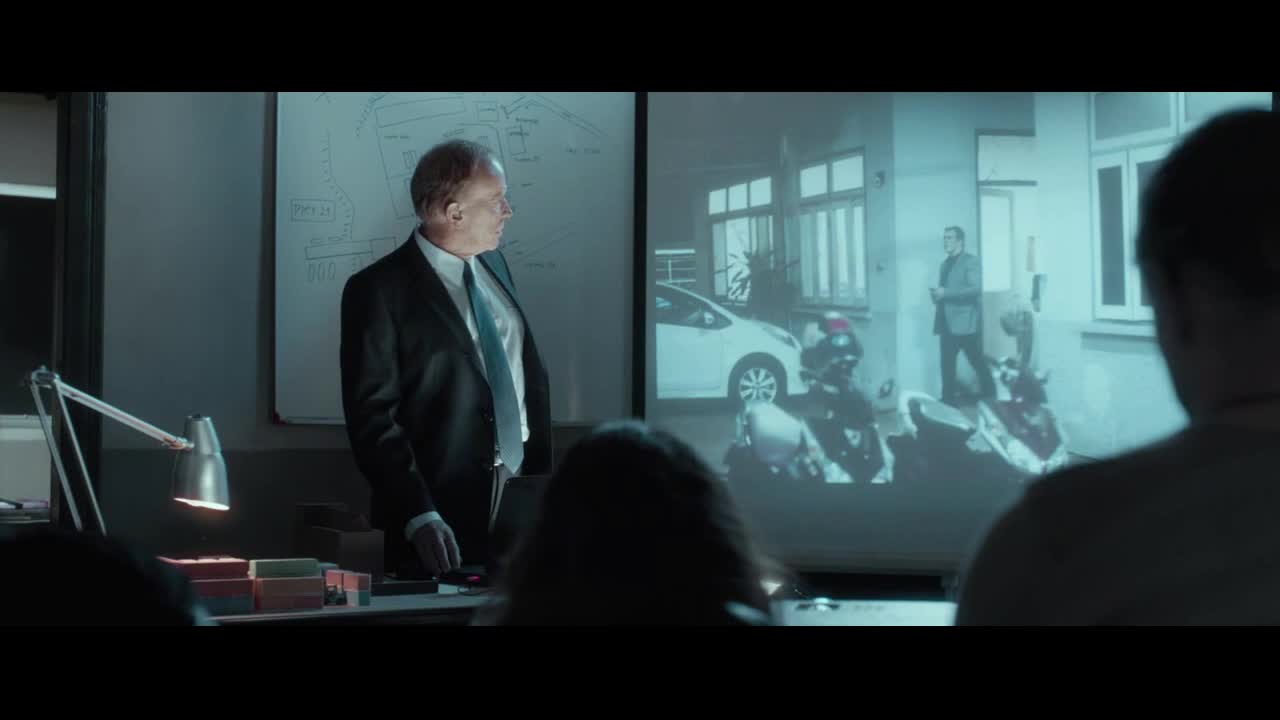 Krvavý Bangkok (Dolph Lundgren,Tony Jaa,Ron Perlman 2014 Akční Drama Thriller Bdrip 1080p ) Cz dabing avi