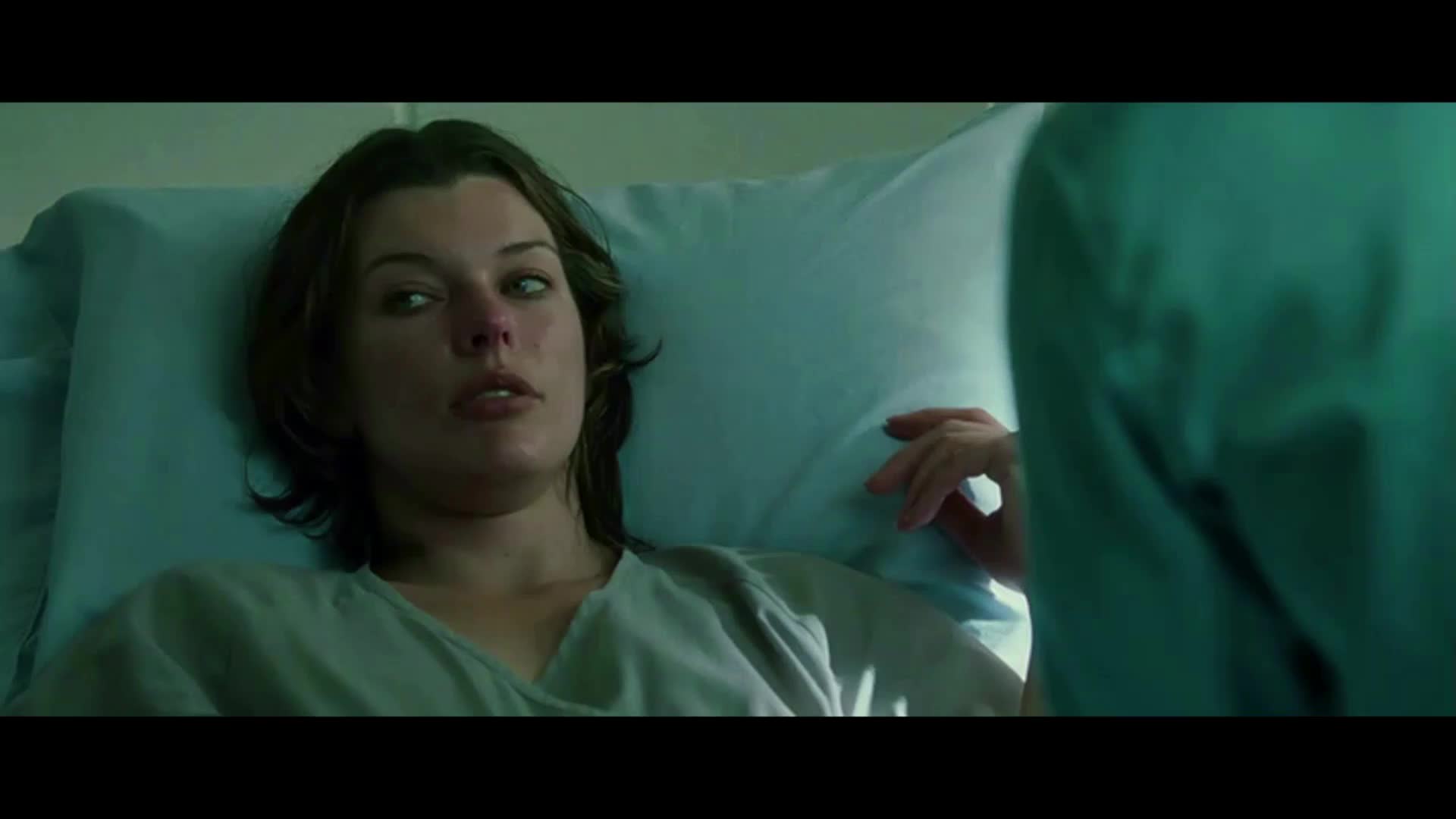 Tváře v davu (Milla Jovovich,Sarah Wayne Callies,Michael Shanks 2011 Krimi Drama Mysteriózní Thriller Bdrip 1080p ) Cz dabing mp4