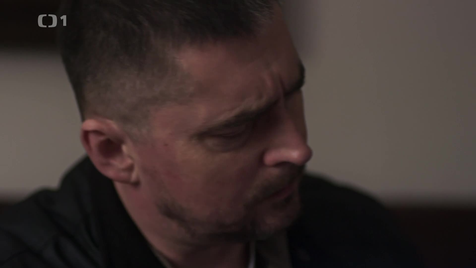 Stíny v mlze S01E11 Doba mkv