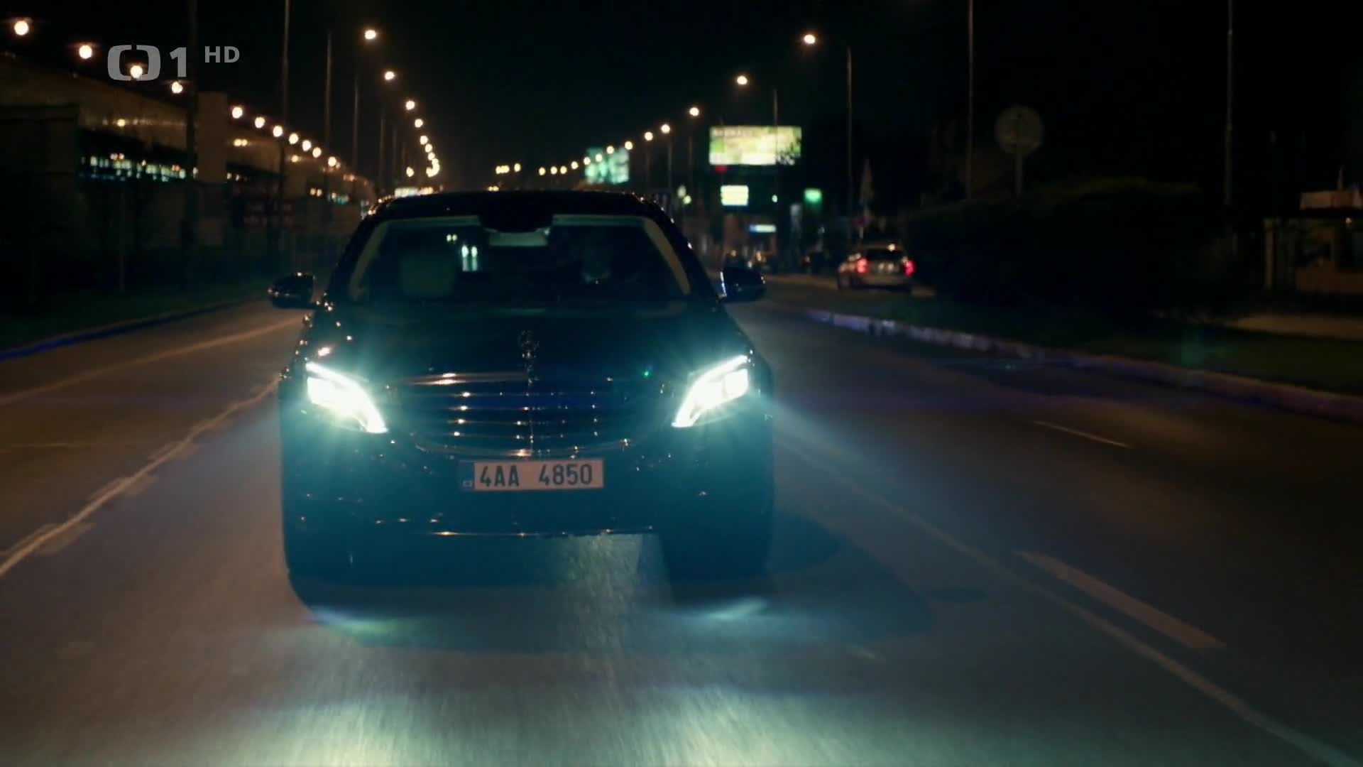 Gangster Ka 2015 CZ dab 1080p mkv
