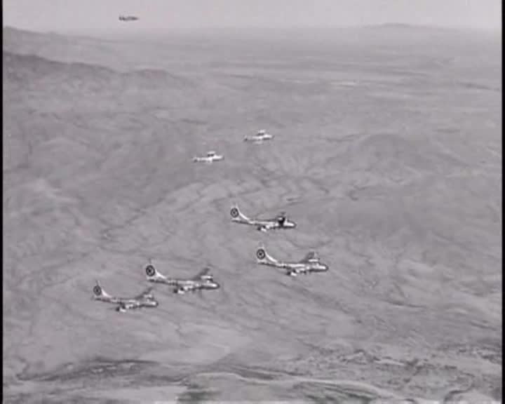 Války a zbraně 24 Bombardéry avi