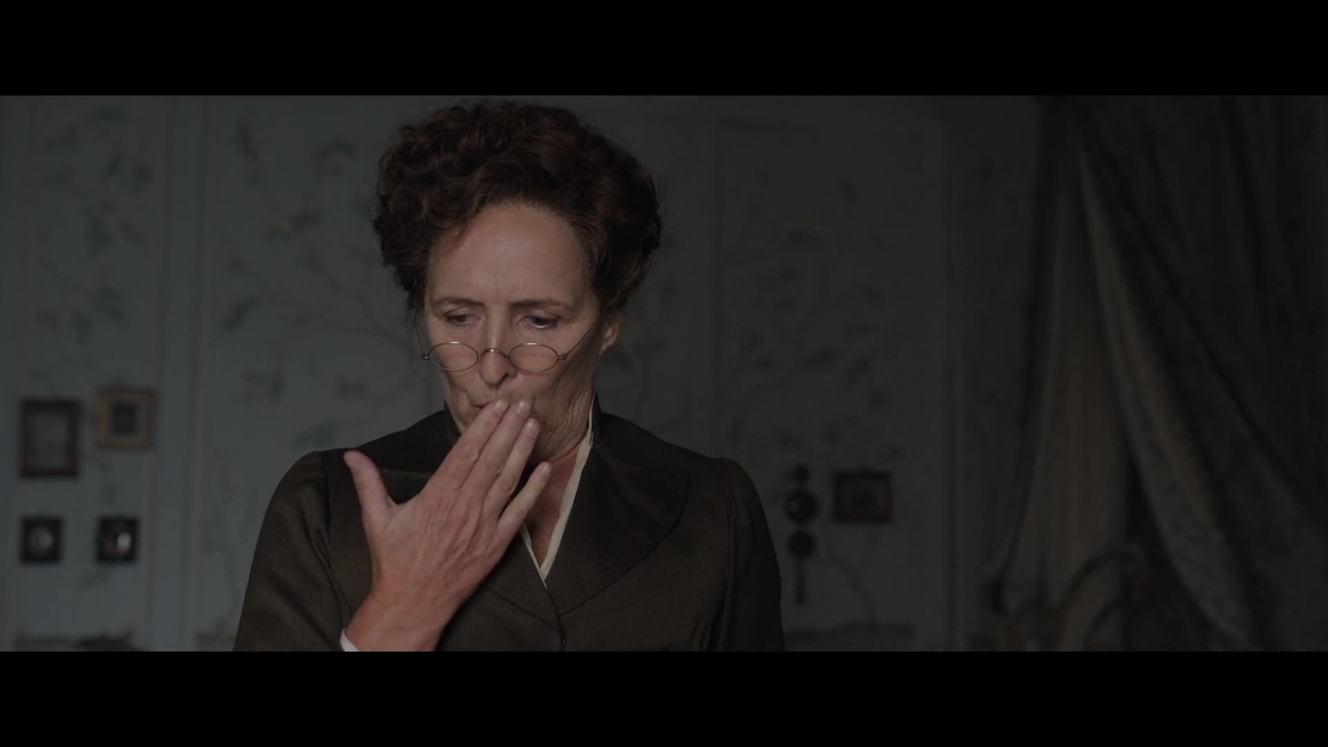 Enola Holmesová {2020} drama, krimi, mysteriózní AC3 5 1 1080p CZ dabing mkv