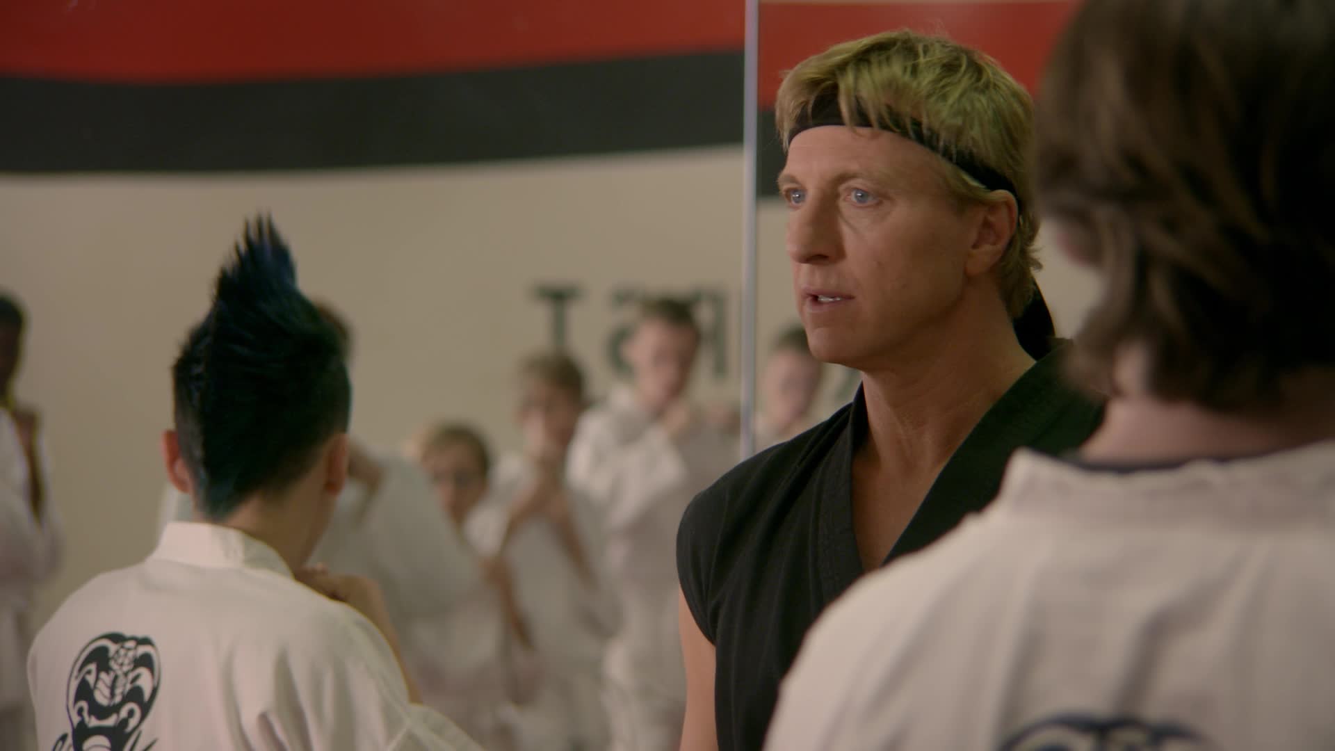 Cobra Kai S01E07 All Valley (2018) akční komedie rodinný sportovní czdab mkv