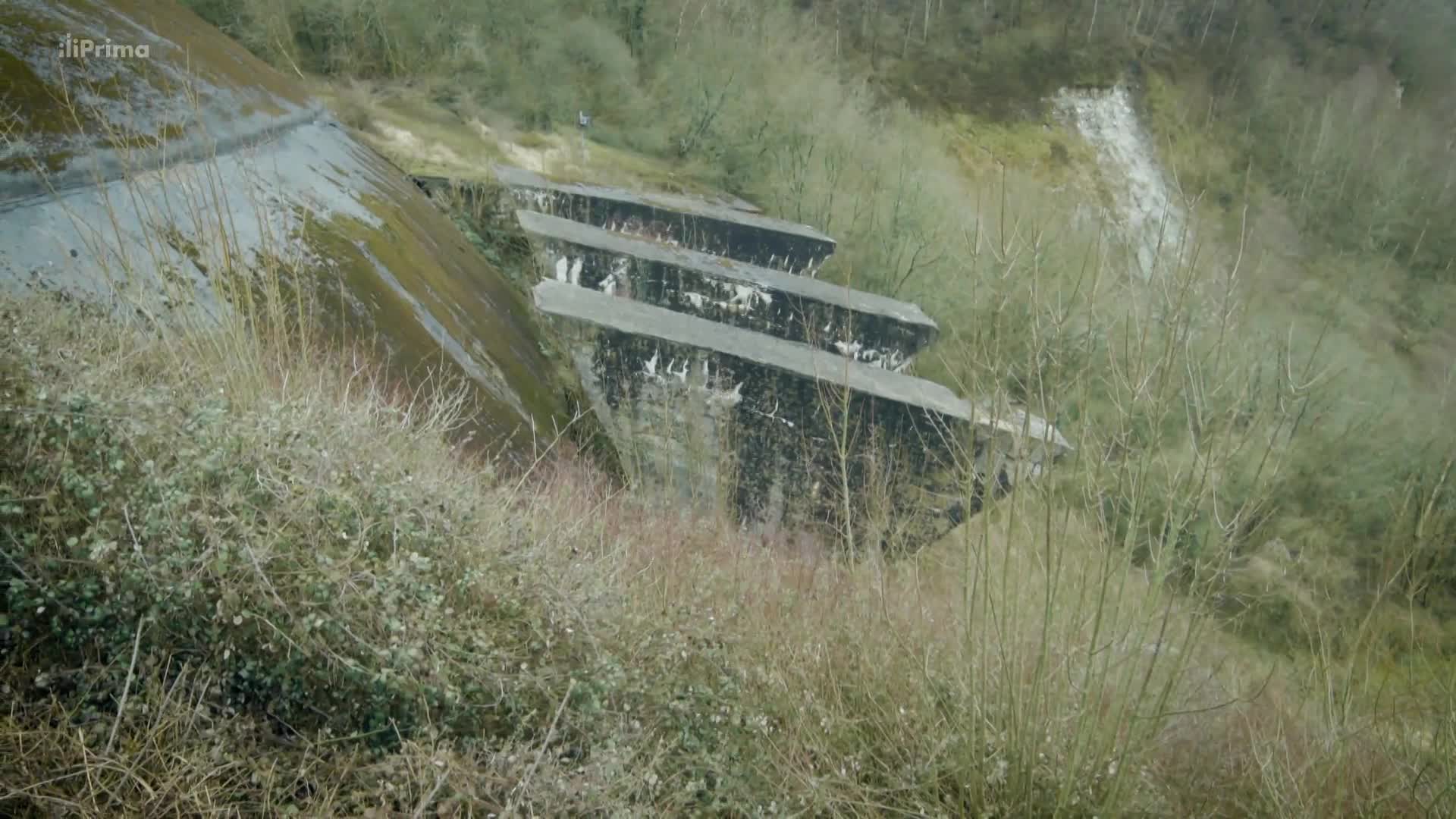 Zapomenute megastavby S03E06 [Hitler's Wonder Weapon Bunker] (cz 1080p) mkv