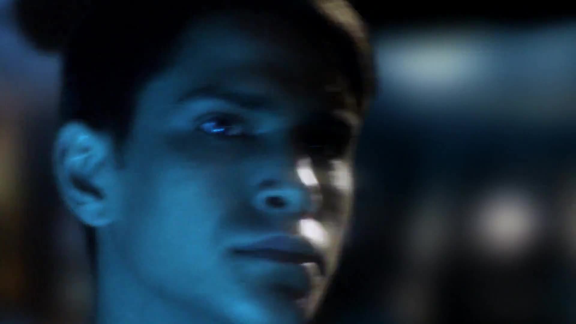 Vesmírná loď Galactica Krev a chrom (Luke Pasqualino,Lili Bordán,John Pyper Ferguson 2012 Akční Sci Fi Bdrip 1080p ) Cz dabing mkv