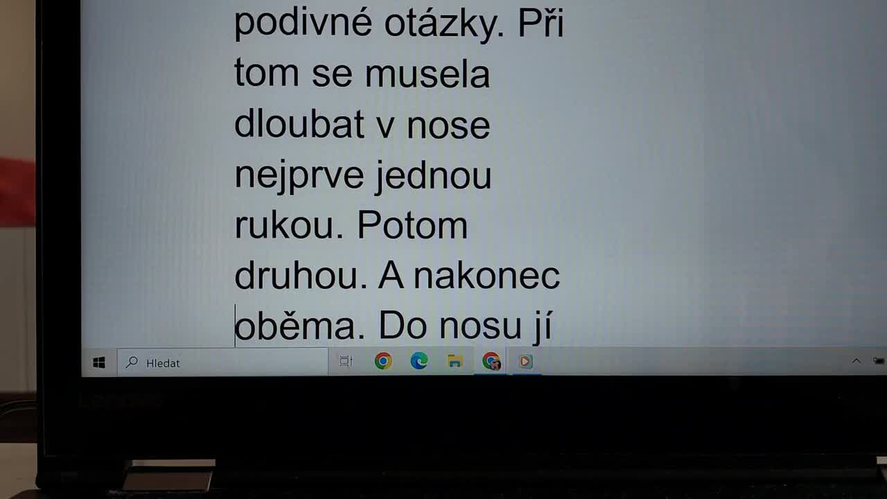 23 6 2025 princezna Marianka Mimapinková mluví s překladačem 1 i mp4