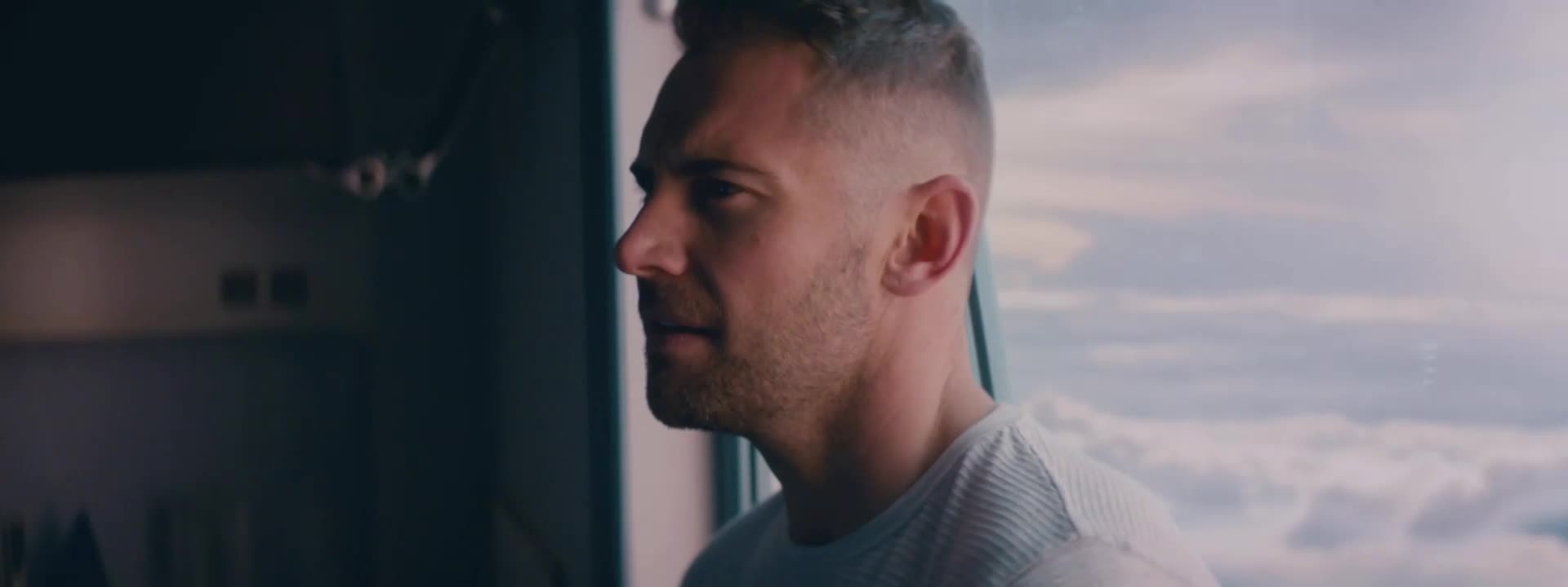 Dítě z Osirisu (Kellan Lutz, Daniel MacPherson, Isabel Lucas 2016 Sci Fi Akční Dobrodružný Horor Thriller Drama Bdrip 1080p ) Cz dabing mp4