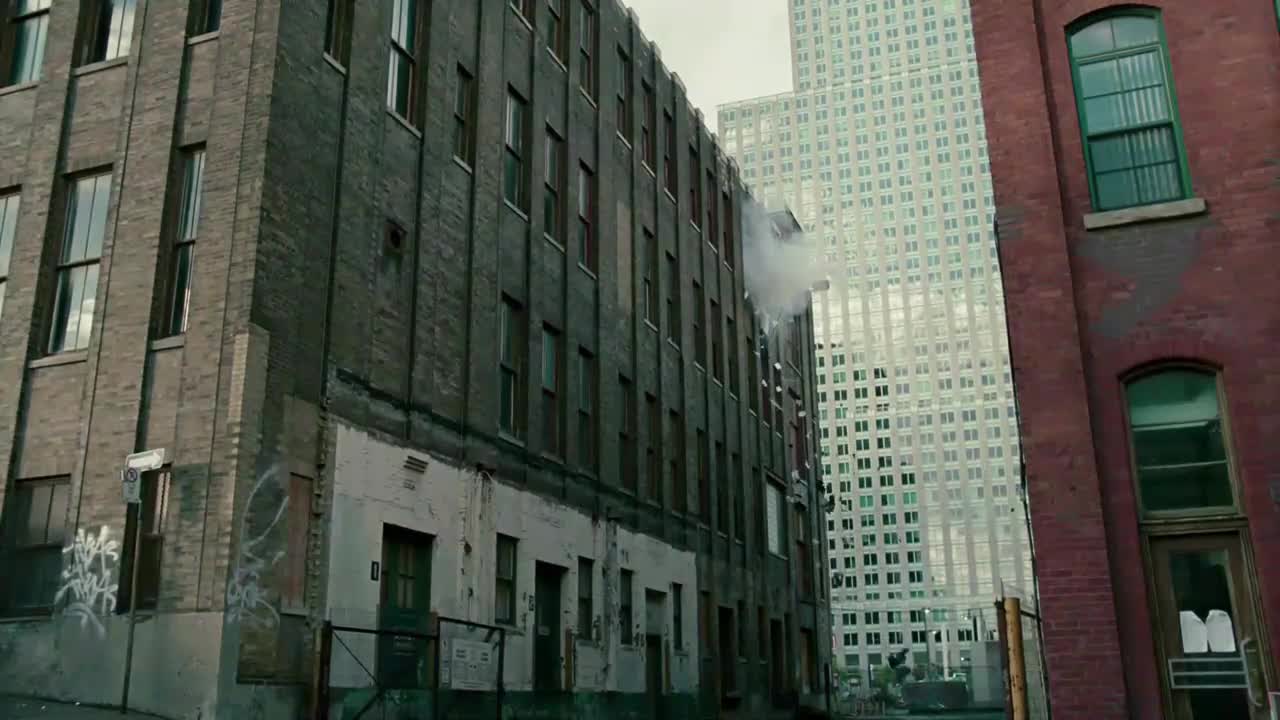 Red 2 (Bruce Willis,John Malkovich,Anthony Hopkins,Helen Mirren 2013 Akční Komedie Krimi Thriller Bdrip 1080p ) Sk dabing+cz titulky mp4