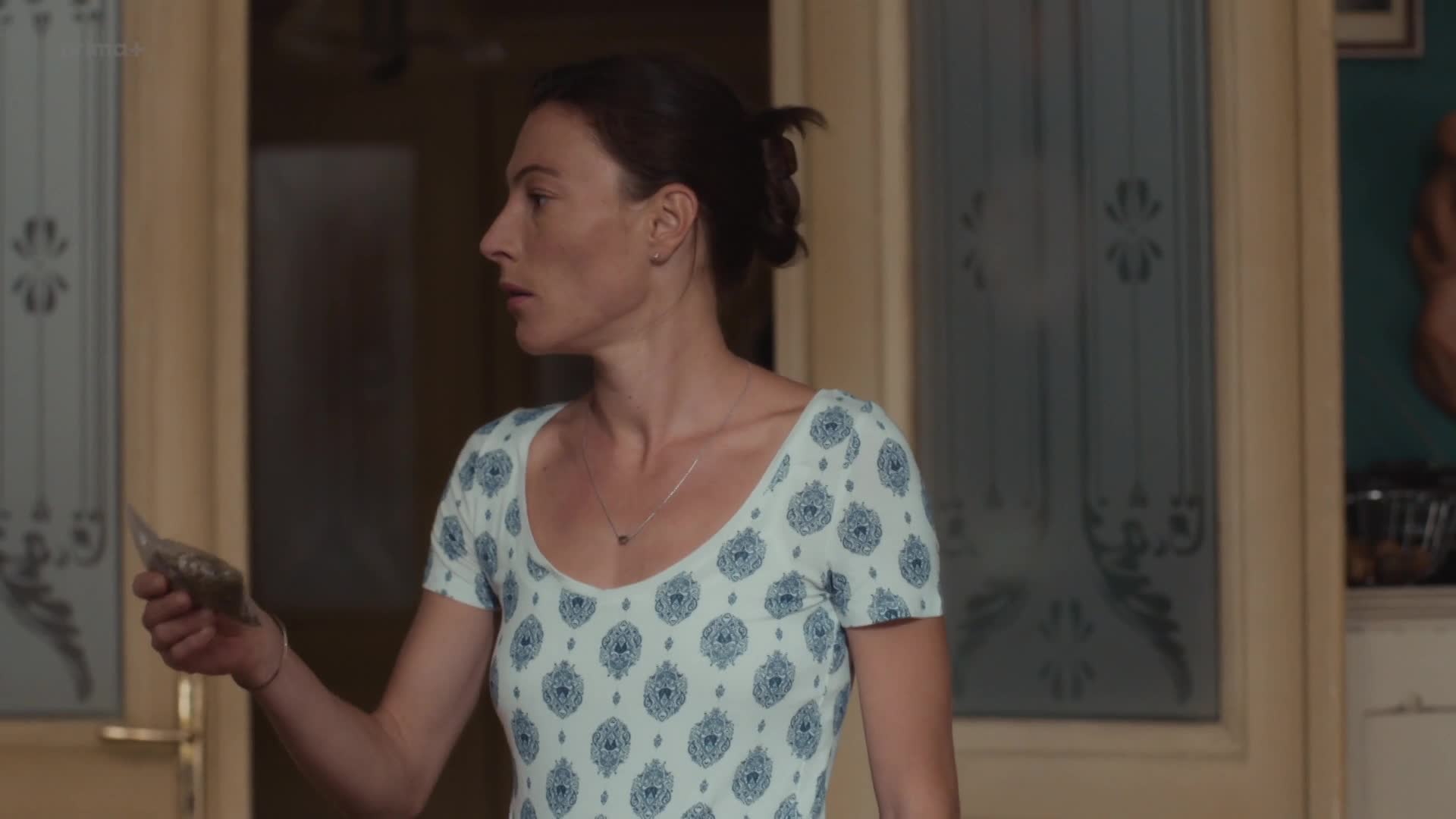 Na břehu řeky S01E06 mkv