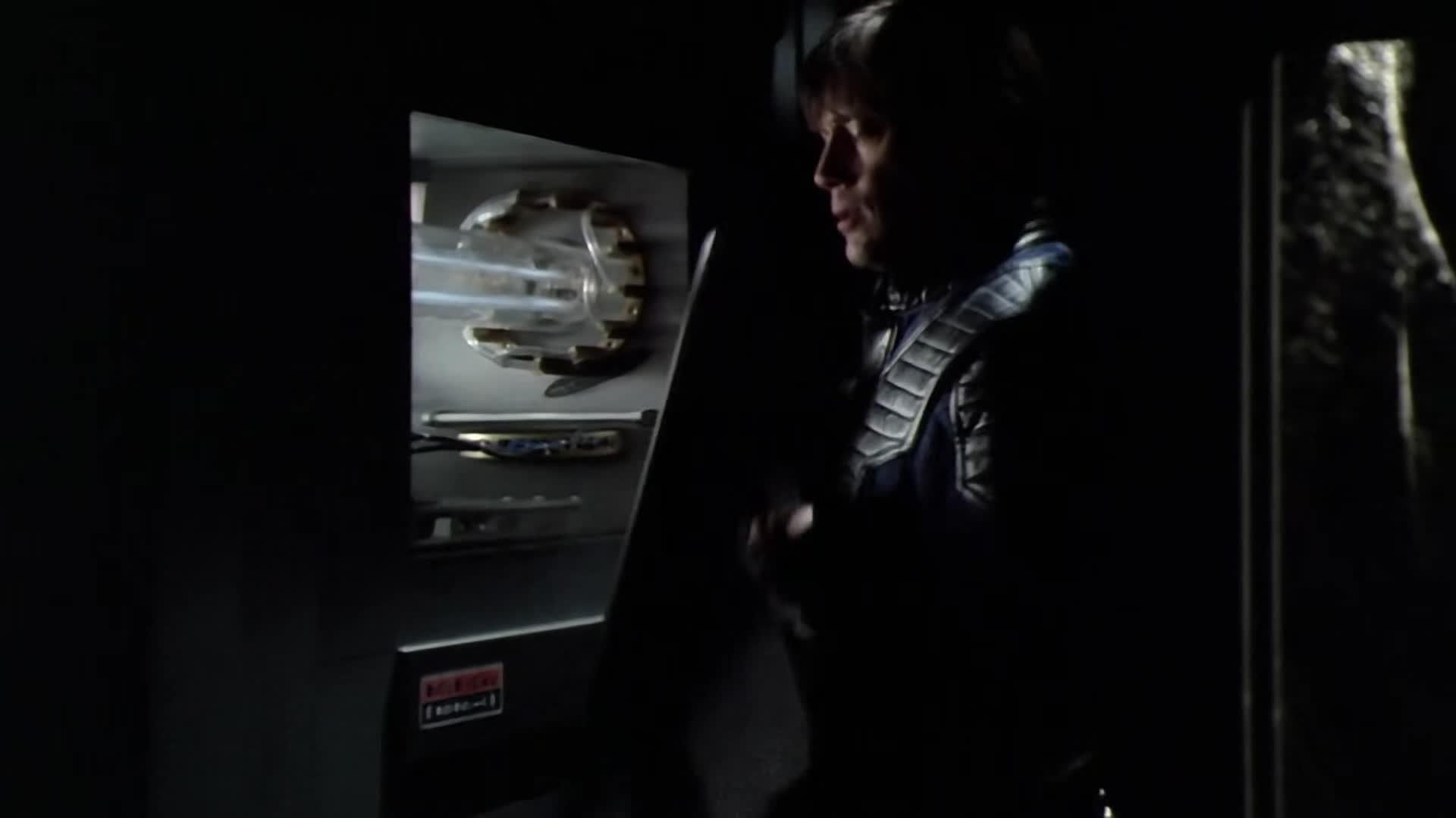 Andromeda S04E13 22 2003 CZ dab 1080p Teplo neviditelného světla mkv