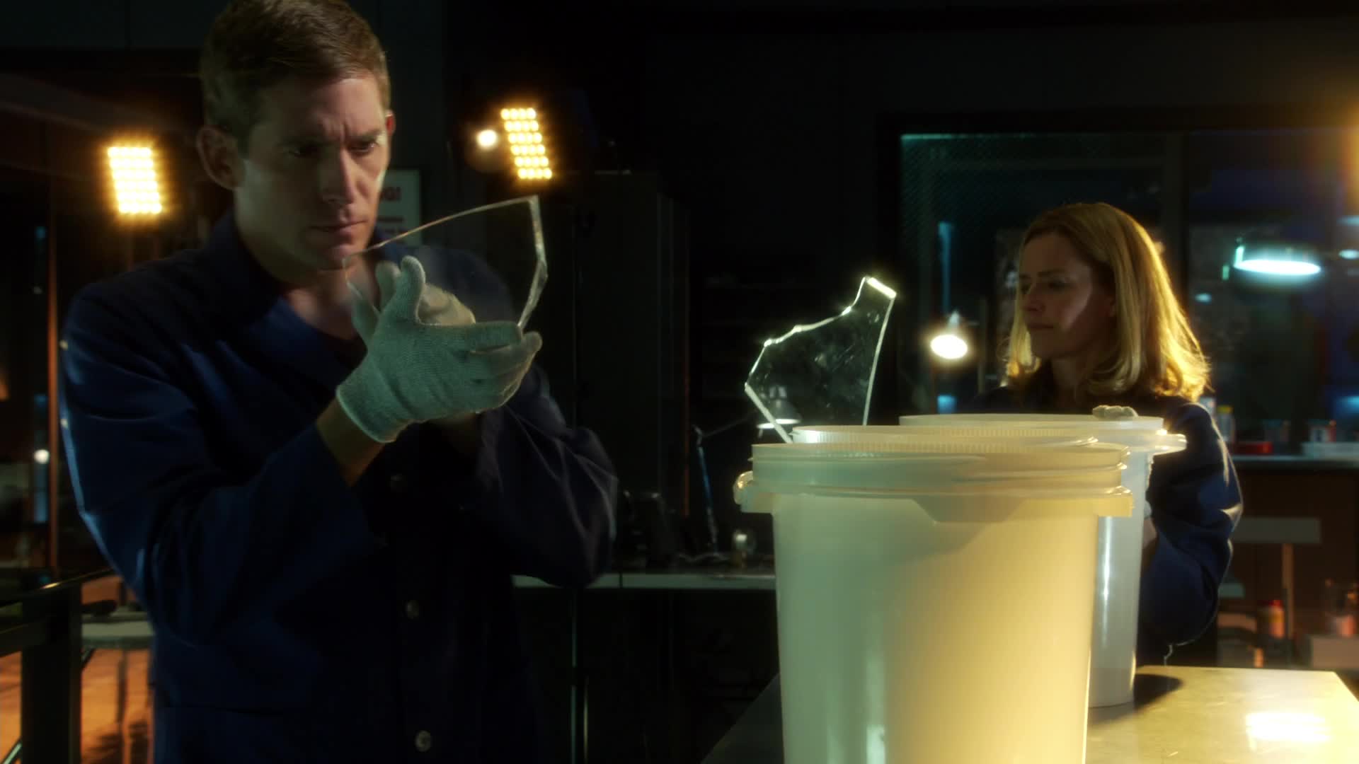 Kriminálka Las Vegas S15E11 18 2014 CZ dab 1080p Útočný úhel mkv