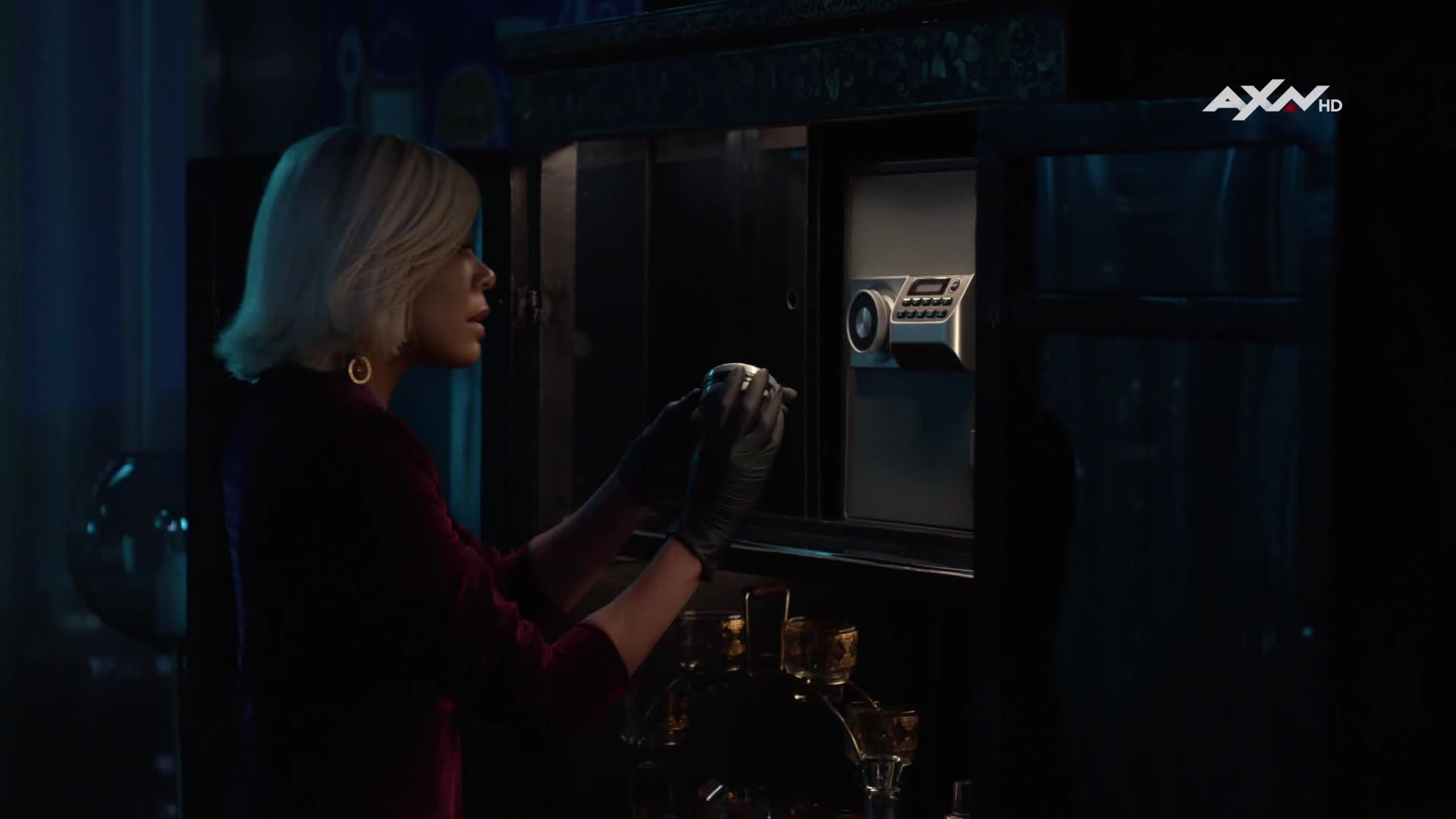 Policajtky z L A 02x01 The Curse of the Black Pearl1080i HEVC HDTV CZ mkv