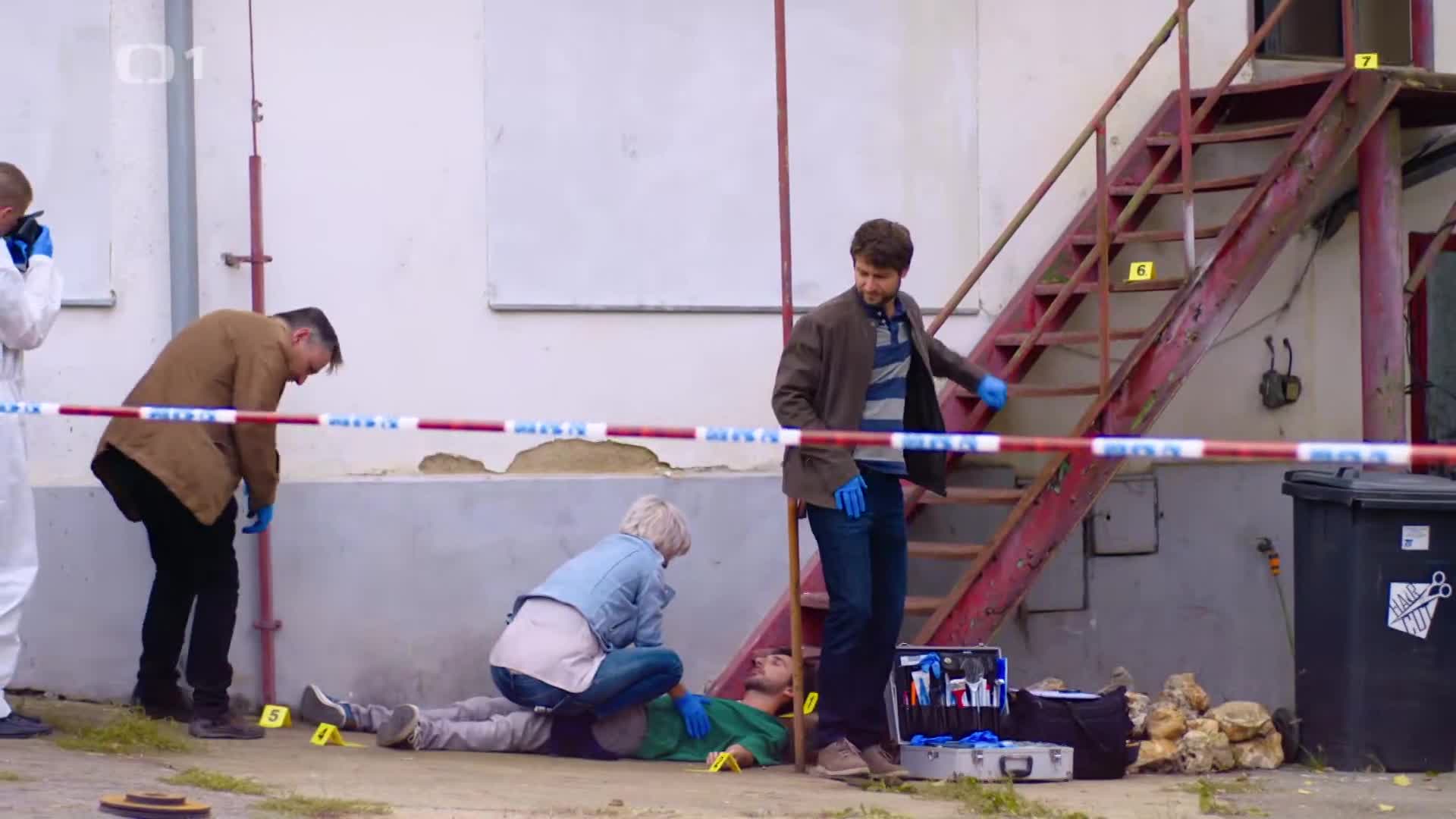 Poldové a nemluvně • 05 Michalova smrt mkv