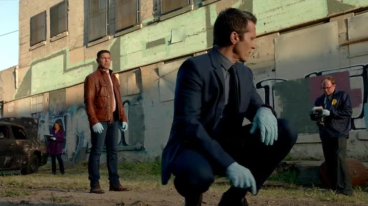 Castle S08E22 Crossfire Křížová palba cz tit mkv