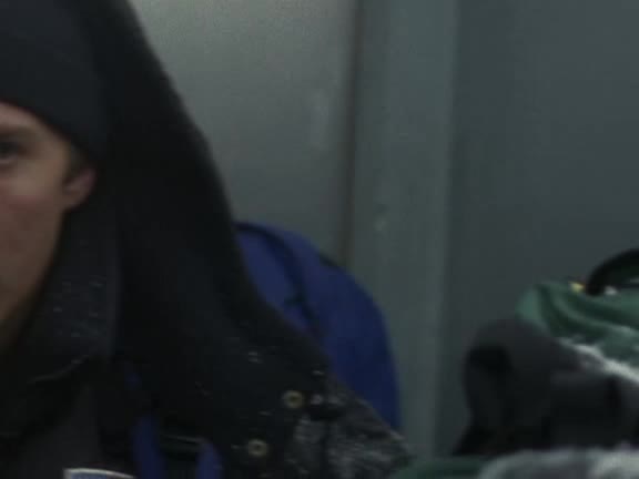 Lovci Pokladu S03E16 Pod ledem avi