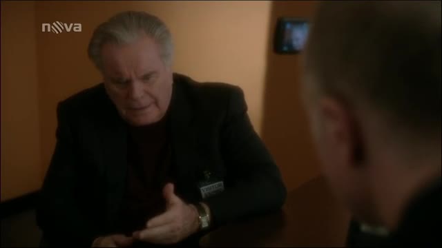 Námořní vyšetřovací služba S11E16 Falešný námořník mp4