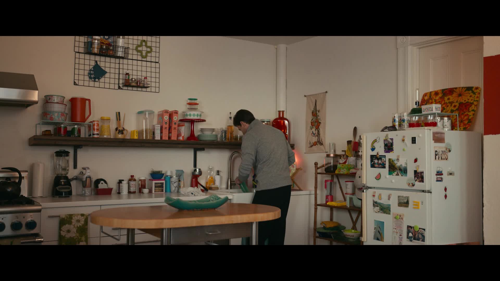 Nesnáším tě, lásko Austin Stowell Lucy Hale sestřih romantických scén filmu z roku 2021.mp4