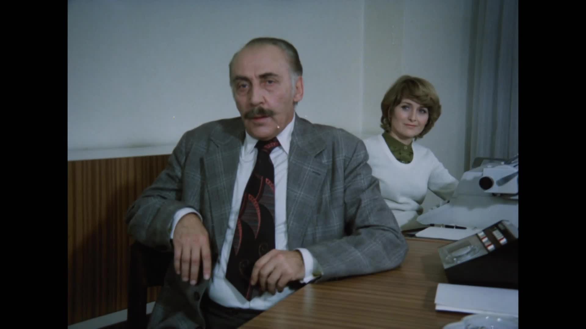 Jak napálit advokáta {1980} komedie 1080p mkv